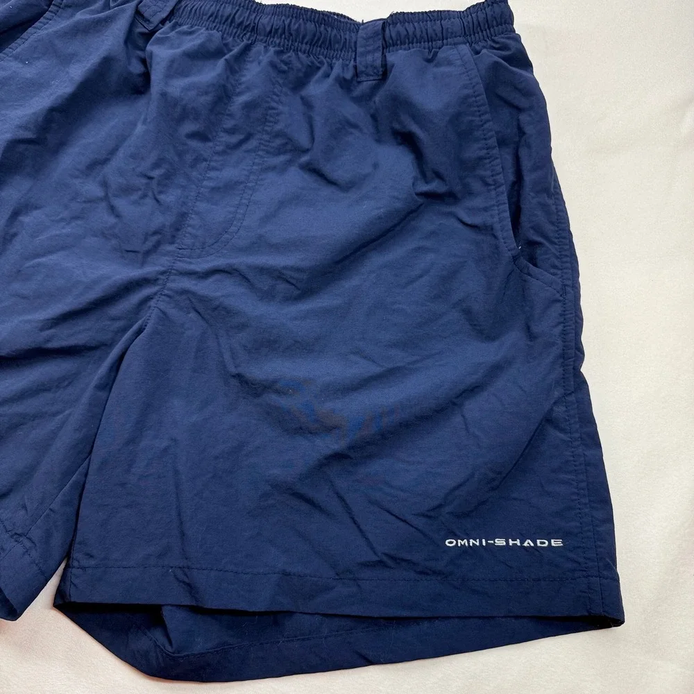 Columbia PFG Backcast III Navy Blue Fishing Water Shorts Mens Medium 6 Inseam